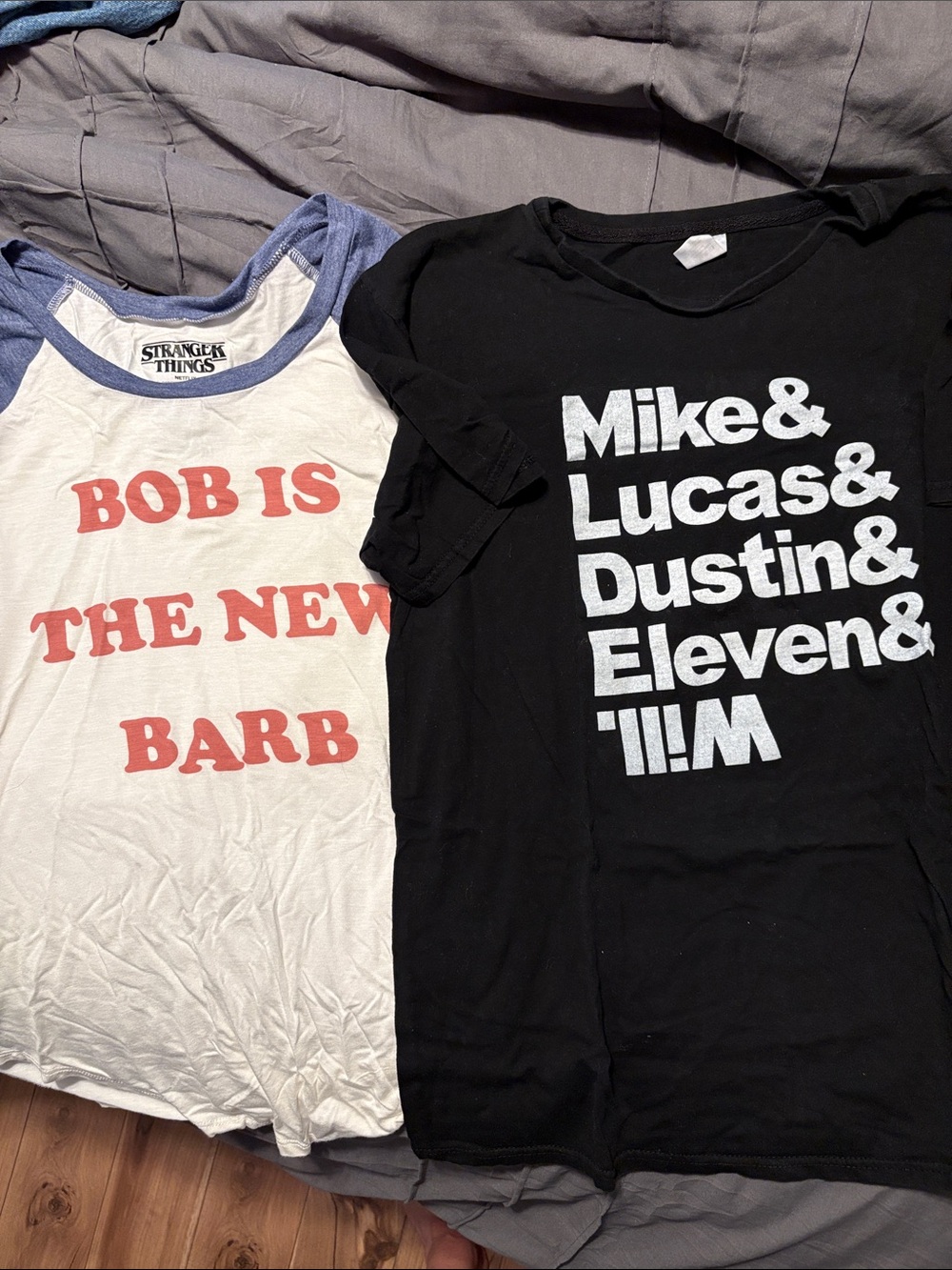Stranger Things t-shirt lot. XL